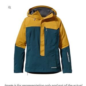 Patagonia Women’s Untracked Anorak Ski Jacket
